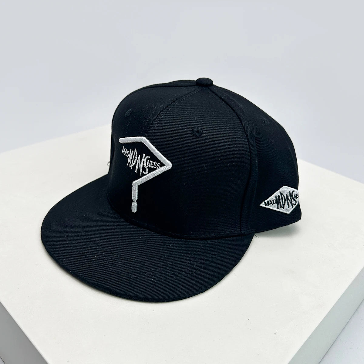 Arrow Eye Letter Embroidery Snapback Cap