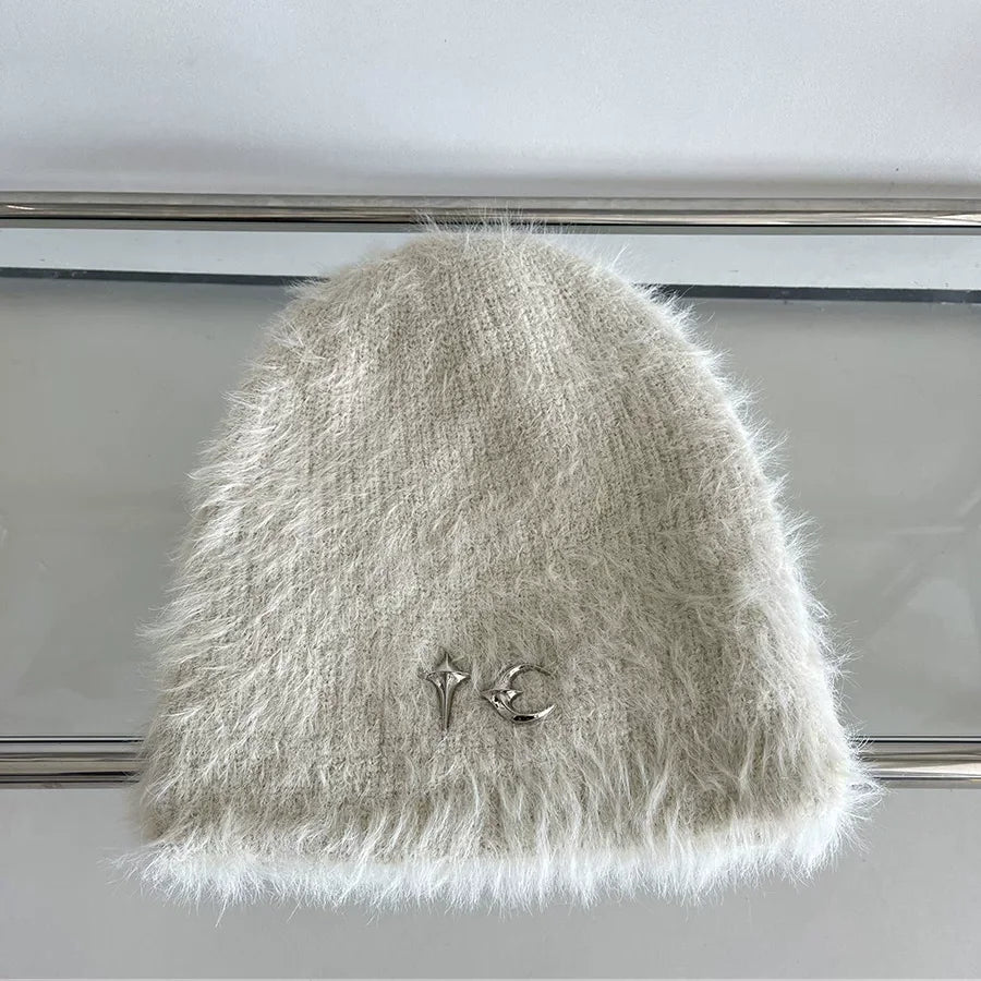 High Street Metal Decor Knit Bucket Hat