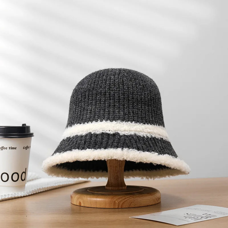 Women’s Color Block Fluffy Bucket Hat