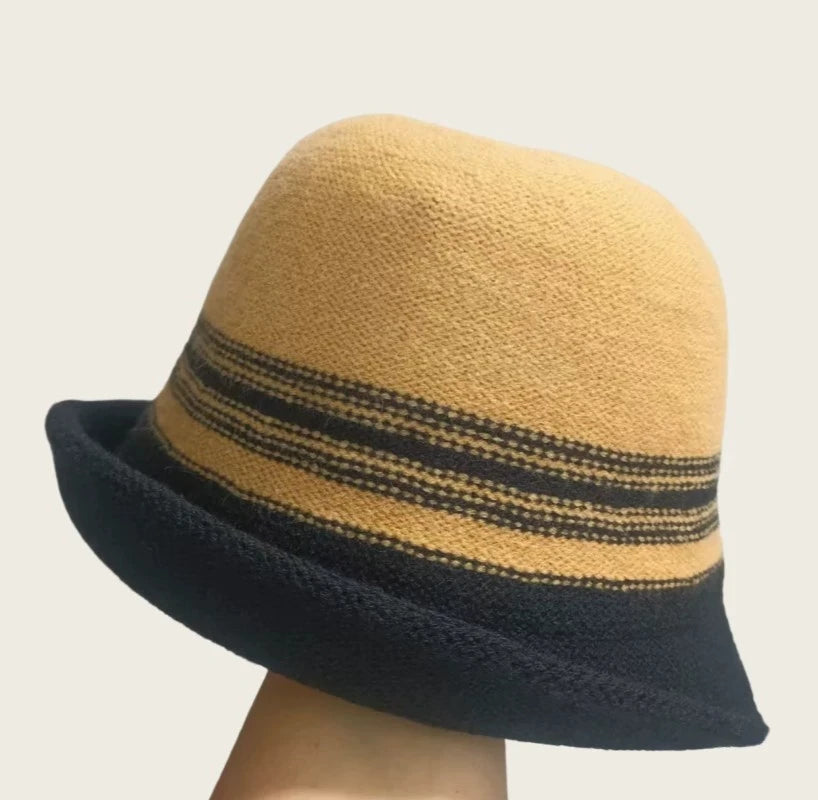 Rolled-Brim Women's Winter Bucket Hat