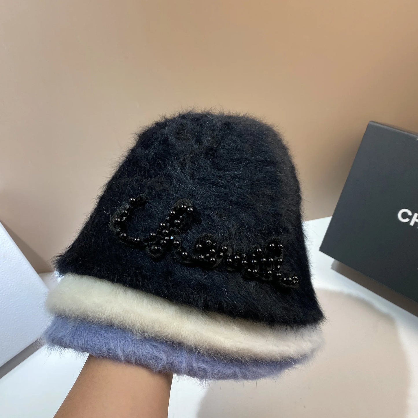 Women’s Pearl Rabbit Hair Winter Bucket Hat