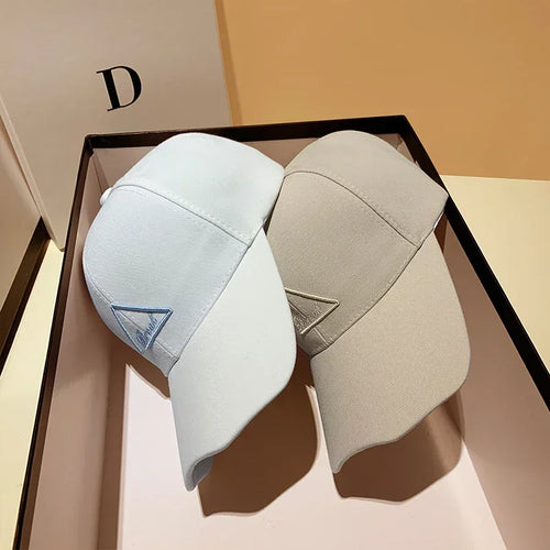 Unisex Wavy Embroidered Snapback Baseball Cap