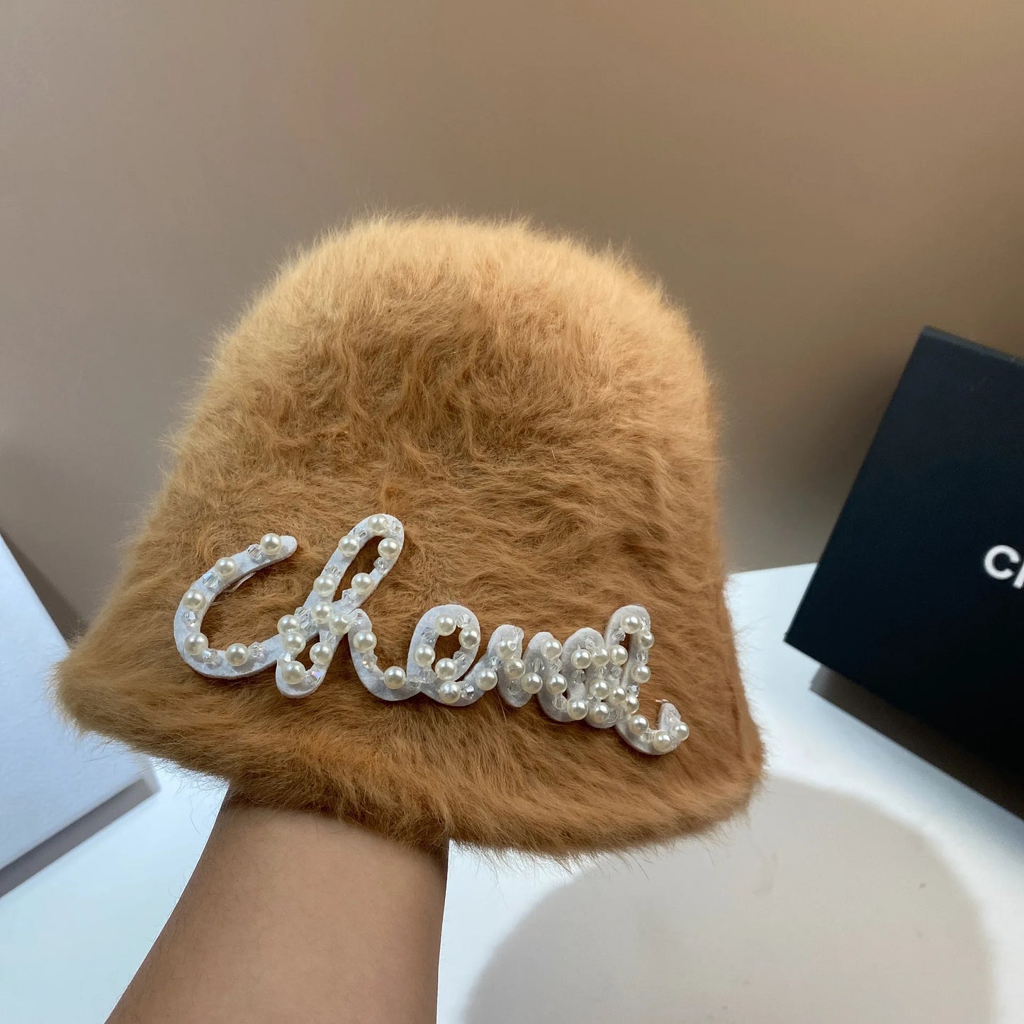 Women’s Pearl Rabbit Hair Winter Bucket Hat