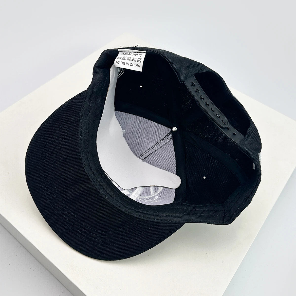 Unisex Flat Eave Embroidered RUN Letters Baseball Hats