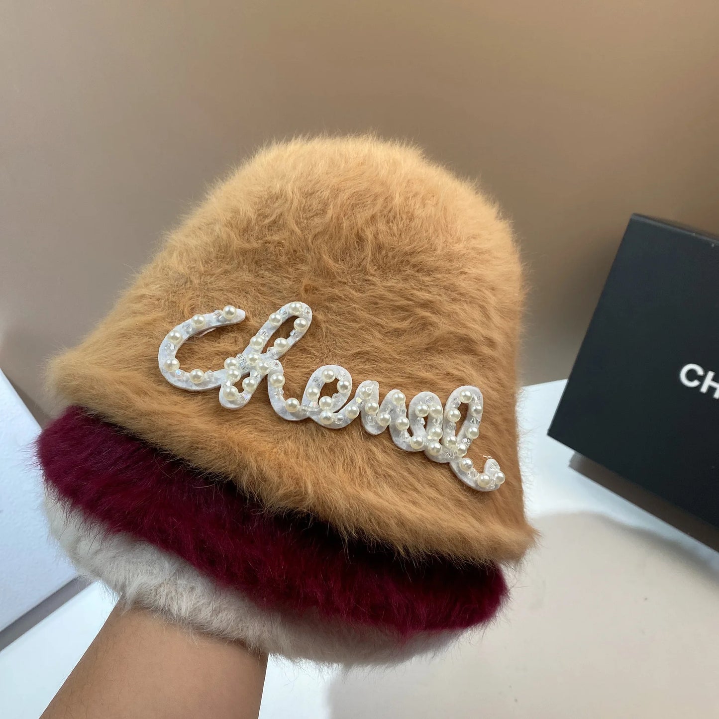 Women’s Pearl Rabbit Hair Winter Bucket Hat