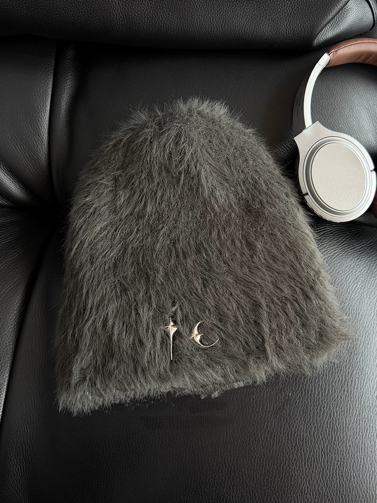 High Street Metal Decor Knit Bucket Hat