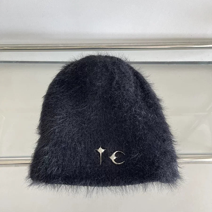 High Street Metal Decor Knit Bucket Hat