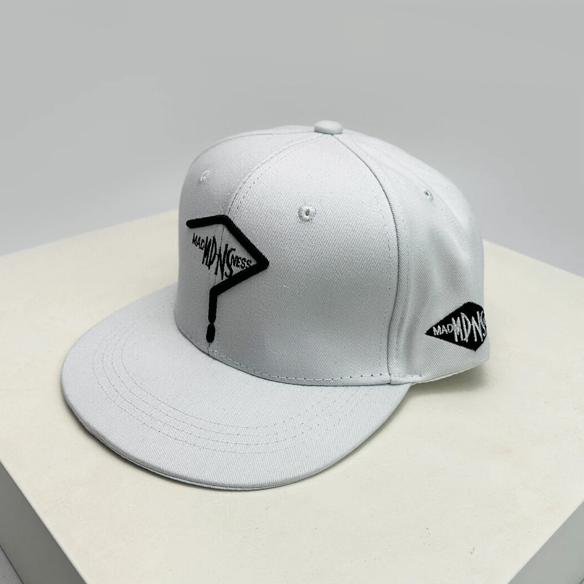 Arrow Eye Letter Embroidery Snapback Cap