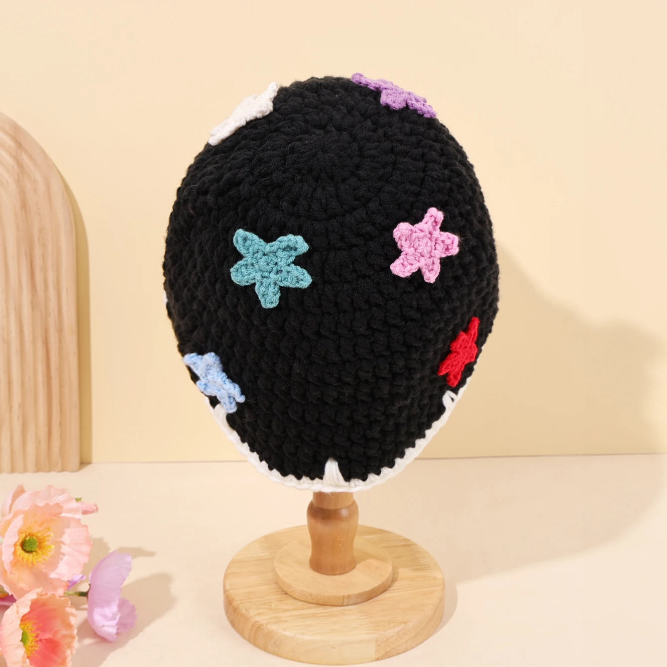 Hand Woven Colorful Star Scallop Knitted Bucket Hat