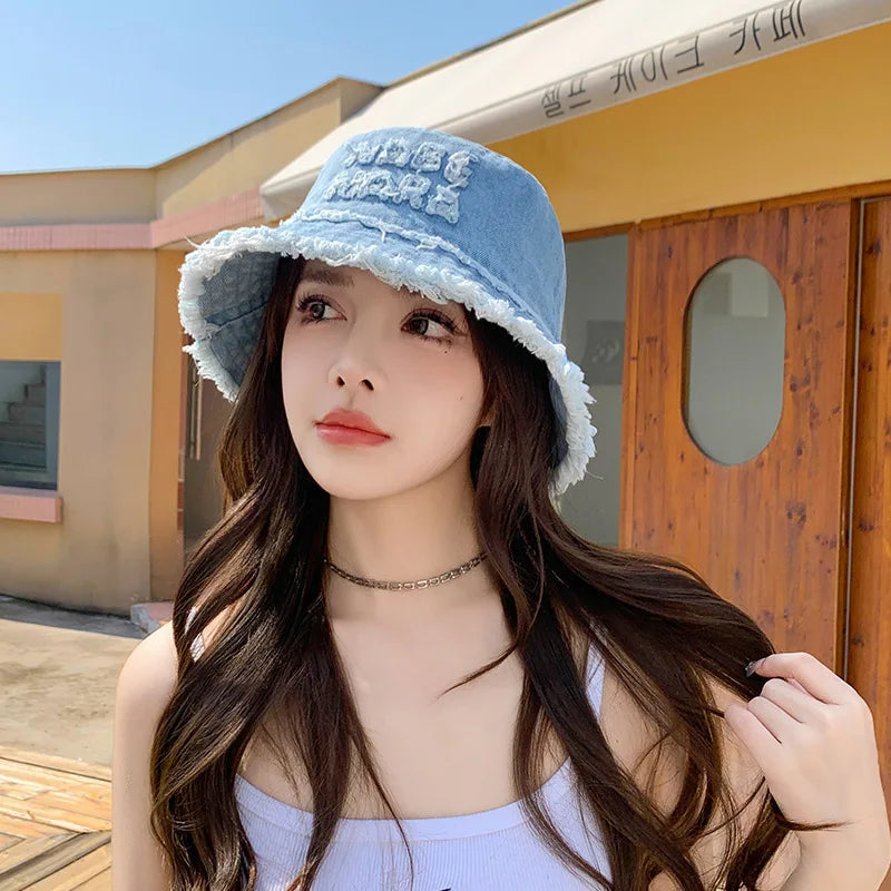 Women’s Vintage Denim Raw-edged Bucket Hat